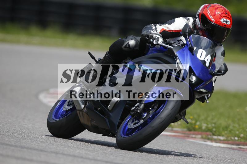 /Archiv-2024/29 12.06.2024 MOTO.CH Track Day ADR/Gruppe gelb/04